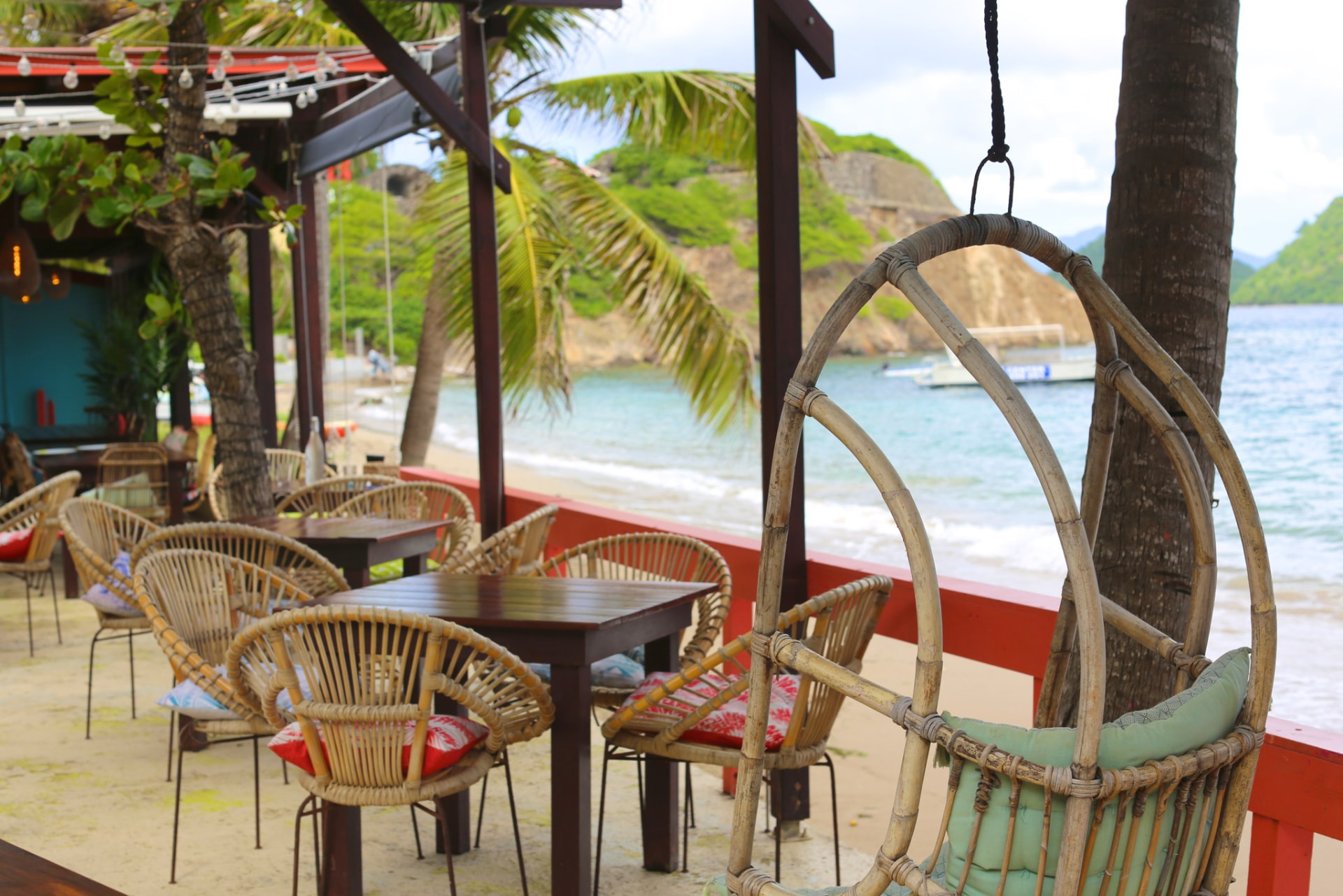 Terrasse des Balançoires aux Saintes
